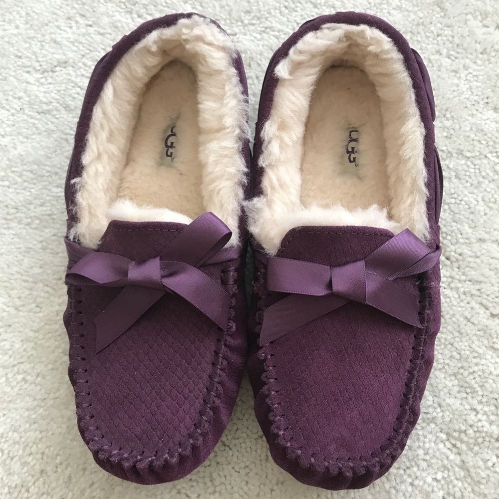UGG purple moccasins NWOT